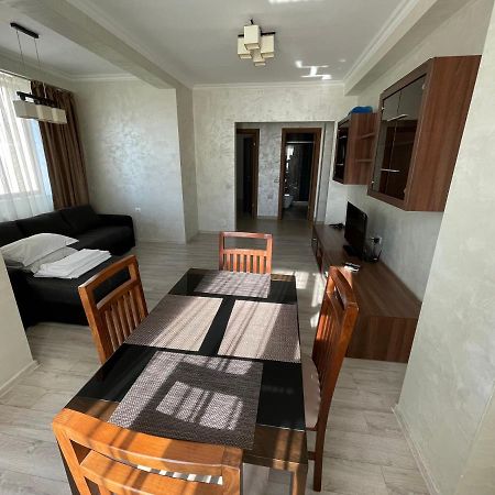Apartament Evelyn Mamaia Eksteriør billede